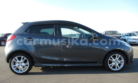 Tenga Tsaru Mazda 2 Zvimwe Mota in Beitbridge in Matabeleland South Tenga Tsaru Mazda 2 Zvimwe Mota in Beitbridge in Matabeleland South