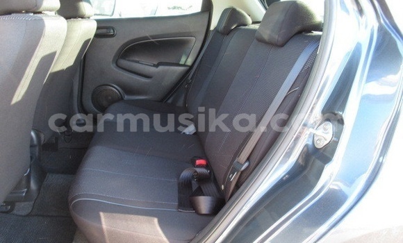 Tenga Tsaru Mazda 2 Zvimwe Mota in Beitbridge in Matabeleland South Tenga Tsaru Mazda 2 Zvimwe Mota in Beitbridge in Matabeleland South