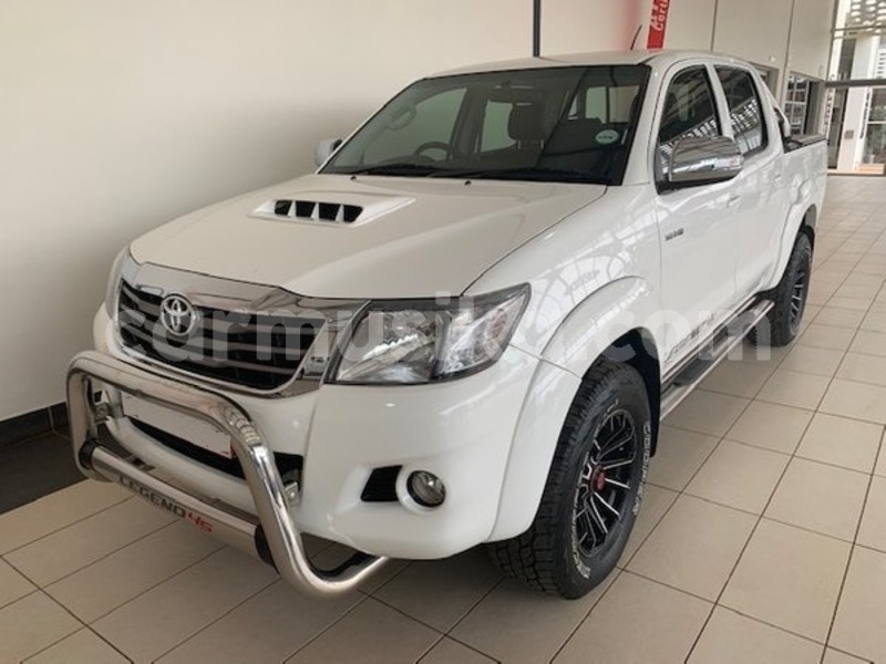 Big with watermark toyota hilux matabeleland south beitbridge 10629