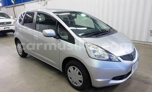 Nunua Ilio tumika Honda Fit Fedha Gari ndani ya Beitbridge nchini Matabeleland Kusini Nunua Ilio tumika Honda Fit Fedha Gari ndani ya Beitbridge nchini Matabeleland Kusini