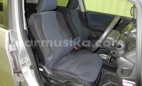 Nunua Ilio tumika Honda Fit Fedha Gari ndani ya Beitbridge nchini Matabeleland Kusini Nunua Ilio tumika Honda Fit Fedha Gari ndani ya Beitbridge nchini Matabeleland Kusini