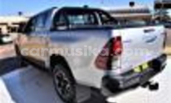 Tenga Tsaru Toyota Hilux Sirivha Mota in Beitbridge in Matabeleland South Tenga Tsaru Toyota Hilux Sirivha Mota in Beitbridge in Matabeleland South