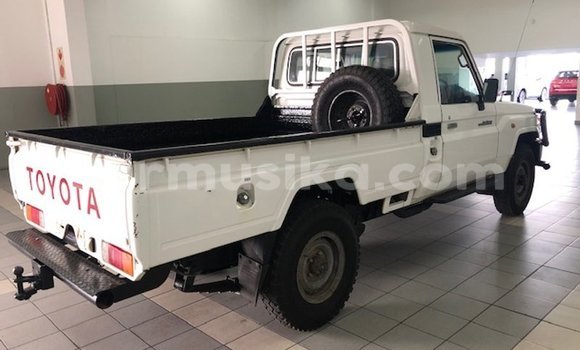 Tenga Tsaru Toyota Land Cruiser Zvimwe Mota in Beitbridge in Matabeleland South Tenga Tsaru Toyota Land Cruiser Zvimwe Mota in Beitbridge in Matabeleland South