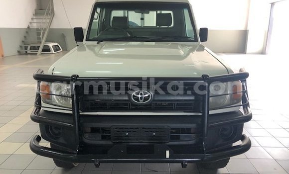 Tenga Tsaru Toyota Land Cruiser Zvimwe Mota in Beitbridge in Matabeleland South Tenga Tsaru Toyota Land Cruiser Zvimwe Mota in Beitbridge in Matabeleland South