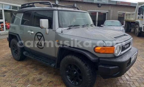 Acheter Occasion Voiture Toyota FJ Cruiser Rouge à Beitbridge, Matabeleland South Acheter Occasion Voiture Toyota FJ Cruiser Rouge à Beitbridge, Matabeleland South