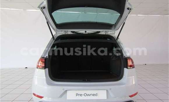 Acheter Occasion Voiture Volkswagen Golf R Blanc à Beitbridge, Matabeleland South Acheter Occasion Voiture Volkswagen Golf R Blanc à Beitbridge, Matabeleland South