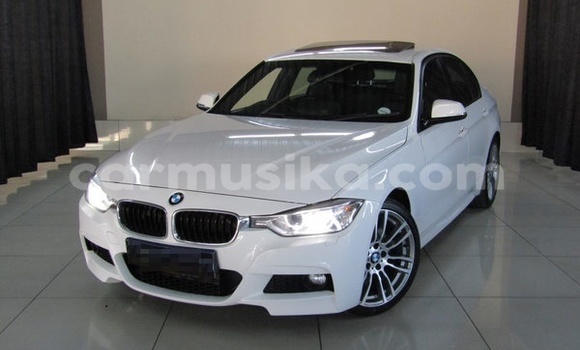 Acheter Occasion Voiture BMW 3–Series Blanc à Beitbridge, Matabeleland South Acheter Occasion Voiture BMW 3–Series Blanc à Beitbridge, Matabeleland South