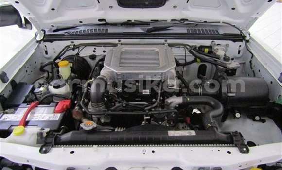 Acheter Occasion Voiture Nissan NP 300 Blanc à Beitbridge, Matabeleland South Acheter Occasion Voiture Nissan NP 300 Blanc à Beitbridge, Matabeleland South