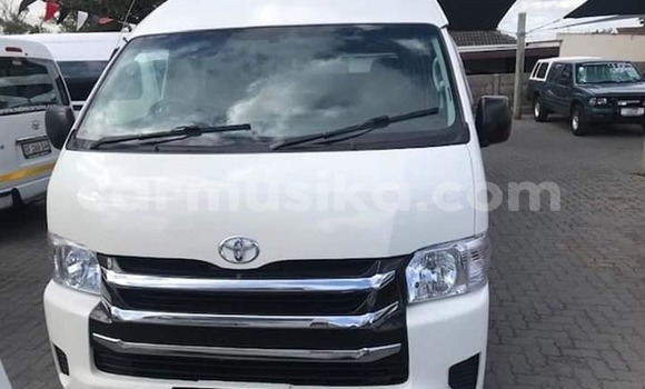 Acheter Occasion Voiture Toyota Aqua Blanc à Beitbridge, Matabeleland South Acheter Occasion Voiture Toyota Aqua Blanc à Beitbridge, Matabeleland South