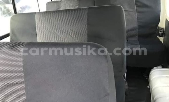 Acheter Occasion Voiture Toyota Aqua Blanc à Beitbridge, Matabeleland South Acheter Occasion Voiture Toyota Aqua Blanc à Beitbridge, Matabeleland South