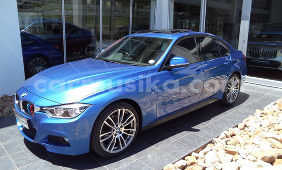 Nunua Ilio tumika BMW 3200 Bluu Gari ndani ya Beitbridge nchini Matabeleland Kusini Nunua Ilio tumika BMW 3200 Bluu Gari ndani ya Beitbridge nchini Matabeleland Kusini