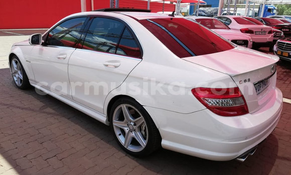 Acheter Occasion Voiture Mercedes‒Benz CLA-klasse AMG Blanc à Beitbridge, Matabeleland South Acheter Occasion Voiture Mercedes‒Benz CLA-klasse AMG Blanc à Beitbridge, Matabeleland South