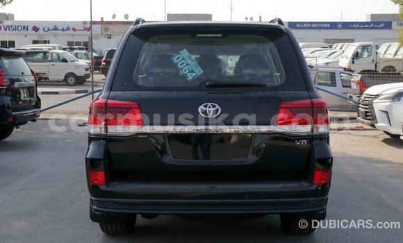 Acheter Import Voiture Toyota Land Cruiser Noir à Import - Dubai, Harare Acheter Import Voiture Toyota Land Cruiser Noir à Import - Dubai, Harare