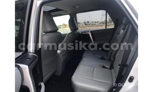 Tenga Imported Toyota HiAce Zvimwe Rori in Import - Dubai in Harare Tenga Imported Toyota HiAce Zvimwe Rori in Import - Dubai in Harare