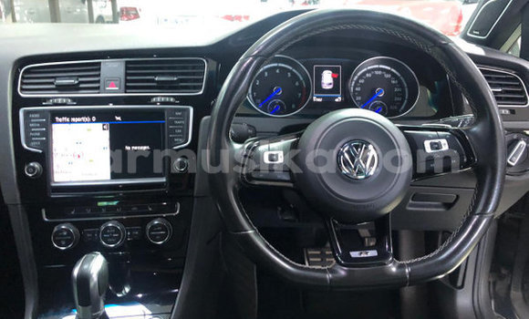 Buy Used Volkswagen Polo Red Car in Beitbridge in Matabeleland South Buy Used Volkswagen Polo Red Car in Beitbridge in Matabeleland South