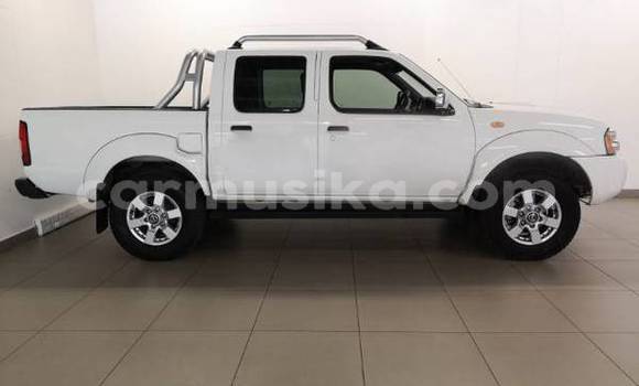 Tenga Tsaru Nissan NP 300 Chena Mota in Beitbridge in Matabeleland South Tenga Tsaru Nissan NP 300 Chena Mota in Beitbridge in Matabeleland South