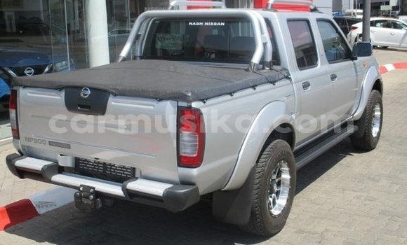 Buy Used Nissan NP 300 White Car in Beitbridge in Matabeleland South Buy Used Nissan NP 300 White Car in Beitbridge in Matabeleland South