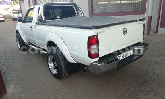 Nunua Ilio tumika Nissan NP 300 Nyeupe Gari ndani ya Beitbridge nchini Matabeleland Kusini Nunua Ilio tumika Nissan NP 300 Nyeupe Gari ndani ya Beitbridge nchini Matabeleland Kusini