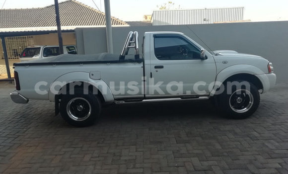 Nunua Ilio tumika Nissan NP 300 Nyeupe Gari ndani ya Beitbridge nchini Matabeleland Kusini Nunua Ilio tumika Nissan NP 300 Nyeupe Gari ndani ya Beitbridge nchini Matabeleland Kusini