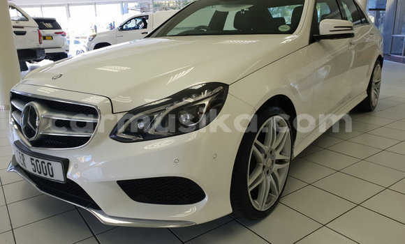 Nunua Ilio tumika Mercedes‒Benz E-klasse AMG Nyeupe Gari ndani ya Beitbridge nchini Matabeleland Kusini Nunua Ilio tumika Mercedes‒Benz E-klasse AMG Nyeupe Gari ndani ya Beitbridge nchini Matabeleland Kusini