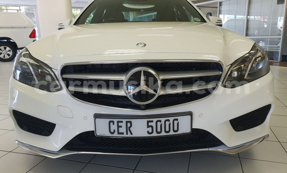 Nunua Ilio tumika Mercedes‒Benz E-klasse AMG Nyeupe Gari ndani ya Beitbridge nchini Matabeleland Kusini Nunua Ilio tumika Mercedes‒Benz E-klasse AMG Nyeupe Gari ndani ya Beitbridge nchini Matabeleland Kusini