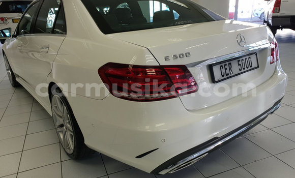 Nunua Ilio tumika Mercedes‒Benz E-klasse AMG Nyeupe Gari ndani ya Beitbridge nchini Matabeleland Kusini Nunua Ilio tumika Mercedes‒Benz E-klasse AMG Nyeupe Gari ndani ya Beitbridge nchini Matabeleland Kusini