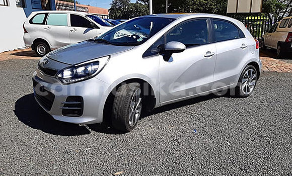 Acheter Occasion Voiture Kia Rio Gris à Beitbridge, Matabeleland South Acheter Occasion Voiture Kia Rio Gris à Beitbridge, Matabeleland South
