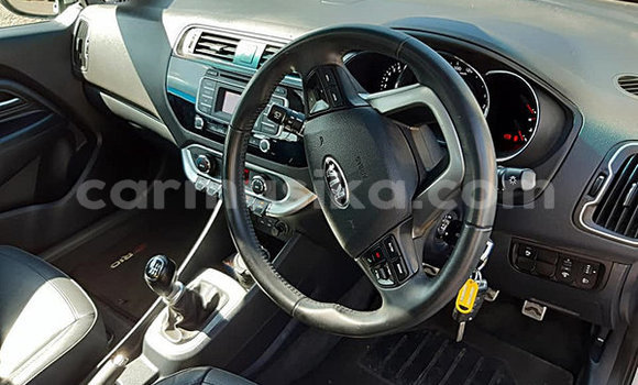 Acheter Occasion Voiture Kia Rio Gris à Beitbridge, Matabeleland South Acheter Occasion Voiture Kia Rio Gris à Beitbridge, Matabeleland South