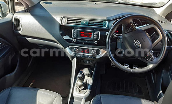 Acheter Occasion Voiture Kia Rio Gris à Beitbridge, Matabeleland South Acheter Occasion Voiture Kia Rio Gris à Beitbridge, Matabeleland South