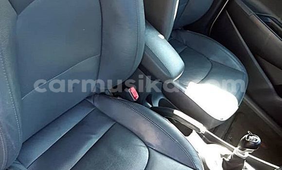 Acheter Occasion Voiture Kia Rio Gris à Beitbridge, Matabeleland South Acheter Occasion Voiture Kia Rio Gris à Beitbridge, Matabeleland South