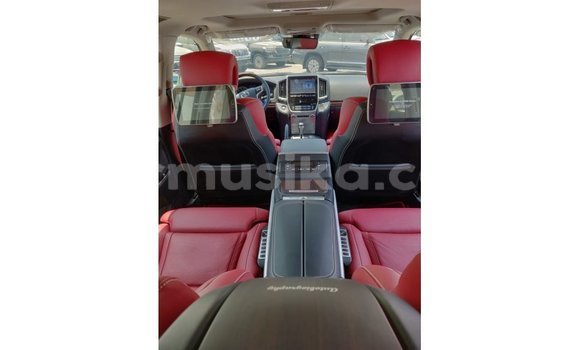 Acheter Import Voiture Toyota Land Cruiser Noir à Import - Dubai, Harare Acheter Import Voiture Toyota Land Cruiser Noir à Import - Dubai, Harare