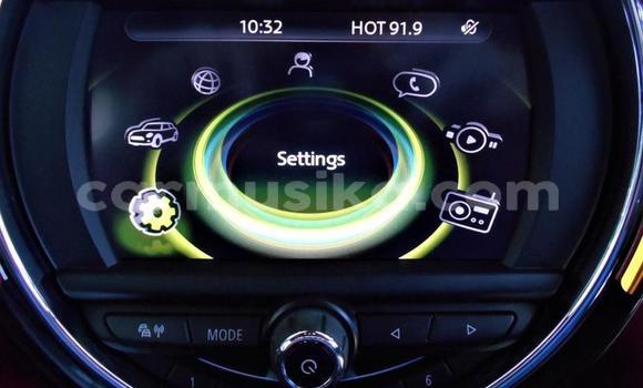 Nunua Ilio tumika MINI Cooper Nyeusi Gari ndani ya Beitbridge nchini Matabeleland Kusini Nunua Ilio tumika MINI Cooper Nyeusi Gari ndani ya Beitbridge nchini Matabeleland Kusini