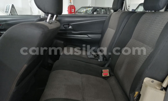 Acheter Occasion Voiture Toyota Avanza Blanc à Beitbridge, Matabeleland South Acheter Occasion Voiture Toyota Avanza Blanc à Beitbridge, Matabeleland South