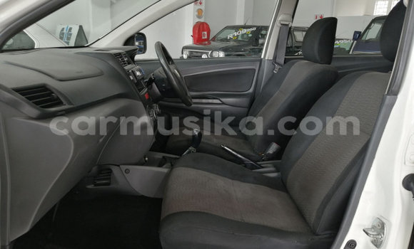 Acheter Occasion Voiture Toyota Avanza Blanc à Beitbridge, Matabeleland South Acheter Occasion Voiture Toyota Avanza Blanc à Beitbridge, Matabeleland South