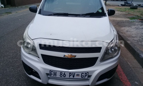 Nunua Ilio tumika Chevrolet Van Nyeupe Gari ndani ya Beitbridge nchini Matabeleland Kusini Nunua Ilio tumika Chevrolet Van Nyeupe Gari ndani ya Beitbridge nchini Matabeleland Kusini