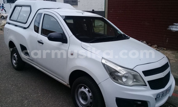 Nunua Ilio tumika Chevrolet Van Nyeupe Gari ndani ya Beitbridge nchini Matabeleland Kusini Nunua Ilio tumika Chevrolet Van Nyeupe Gari ndani ya Beitbridge nchini Matabeleland Kusini