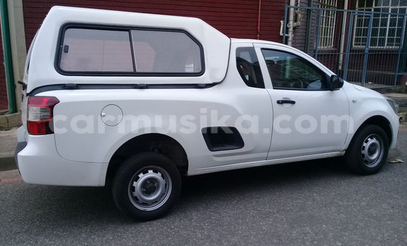 Nunua Ilio tumika Chevrolet Van Nyeupe Gari ndani ya Beitbridge nchini Matabeleland Kusini Nunua Ilio tumika Chevrolet Van Nyeupe Gari ndani ya Beitbridge nchini Matabeleland Kusini