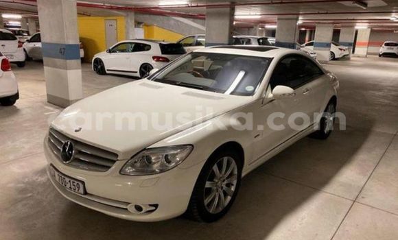 Acheter Occasion Voiture Mercedes‒Benz C-klasse Blanc à Beitbridge, Matabeleland South Acheter Occasion Voiture Mercedes‒Benz C-klasse Blanc à Beitbridge, Matabeleland South