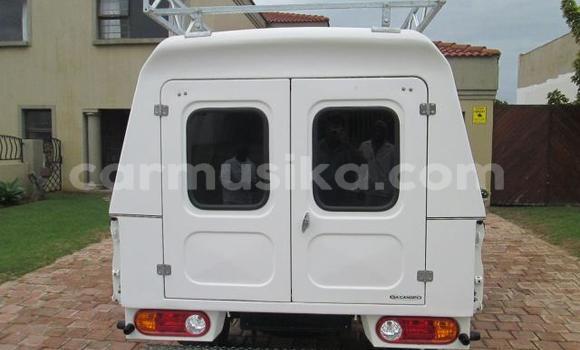 Tenga Tsaru Hyundai H1 Chena Mota in Beitbridge in Matabeleland South Tenga Tsaru Hyundai H1 Chena Mota in Beitbridge in Matabeleland South