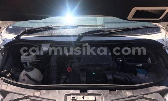 Acheter Occasion Voiture Mercedes‒Benz W108 Blanc à Beitbridge, Matabeleland South Acheter Occasion Voiture Mercedes‒Benz W108 Blanc à Beitbridge, Matabeleland South