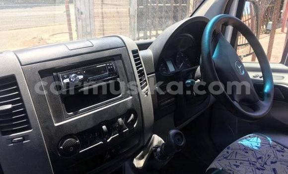 Acheter Occasion Voiture Mercedes‒Benz W108 Blanc à Beitbridge, Matabeleland South Acheter Occasion Voiture Mercedes‒Benz W108 Blanc à Beitbridge, Matabeleland South