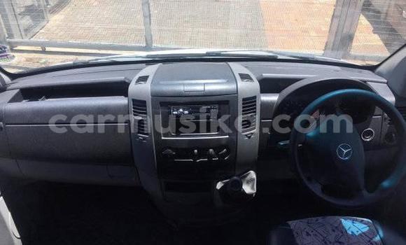 Acheter Occasion Voiture Mercedes‒Benz W108 Blanc à Beitbridge, Matabeleland South Acheter Occasion Voiture Mercedes‒Benz W108 Blanc à Beitbridge, Matabeleland South