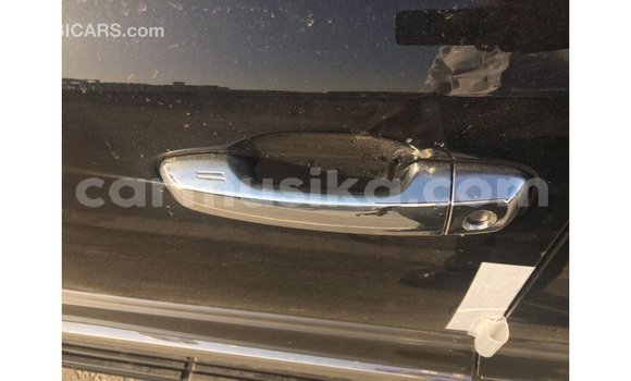 Acheter Import Voiture Toyota Land Cruiser Noir à Import - Dubai, Harare Acheter Import Voiture Toyota Land Cruiser Noir à Import - Dubai, Harare