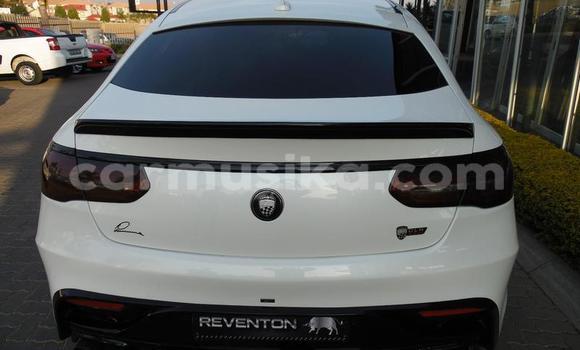 Acheter Occasion Voiture Mercedes‒Benz AMG GLC Blanc à Bulawayo, Bulawayo Acheter Occasion Voiture Mercedes‒Benz AMG GLC Blanc à Bulawayo, Bulawayo