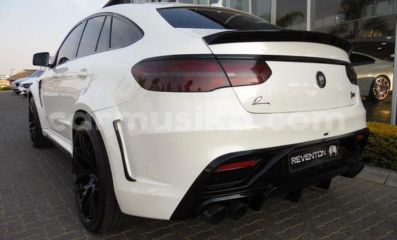 Acheter Occasion Voiture Mercedes‒Benz AMG GLC Blanc à Bulawayo, Bulawayo Acheter Occasion Voiture Mercedes‒Benz AMG GLC Blanc à Bulawayo, Bulawayo