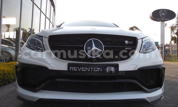 Acheter Occasion Voiture Mercedes‒Benz AMG GLC Blanc à Bulawayo, Bulawayo Acheter Occasion Voiture Mercedes‒Benz AMG GLC Blanc à Bulawayo, Bulawayo