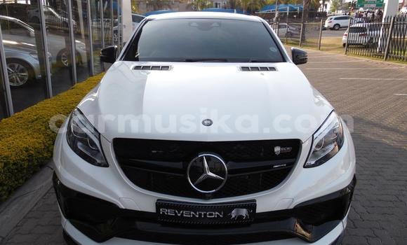 Acheter Occasion Voiture Mercedes‒Benz AMG GLC Blanc à Bulawayo, Bulawayo Acheter Occasion Voiture Mercedes‒Benz AMG GLC Blanc à Bulawayo, Bulawayo