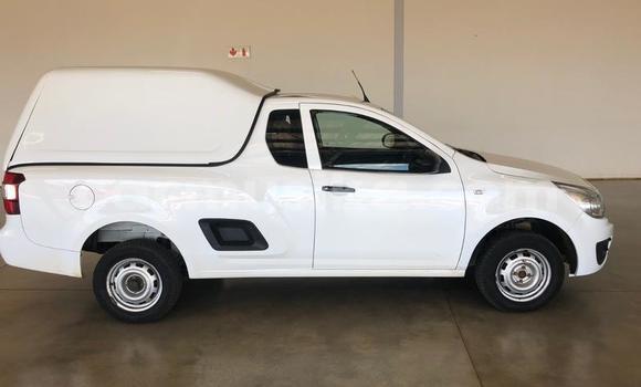 Acheter Occasion Voiture Chevrolet Corsa Blanc à Bulawayo, Bulawayo Acheter Occasion Voiture Chevrolet Corsa Blanc à Bulawayo, Bulawayo