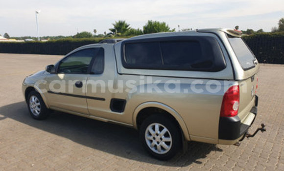 Tenga Tsaru Opel Corsa Zvimwe Mota in Bulawayo in Bulawayo Tenga Tsaru Opel Corsa Zvimwe Mota in Bulawayo in Bulawayo