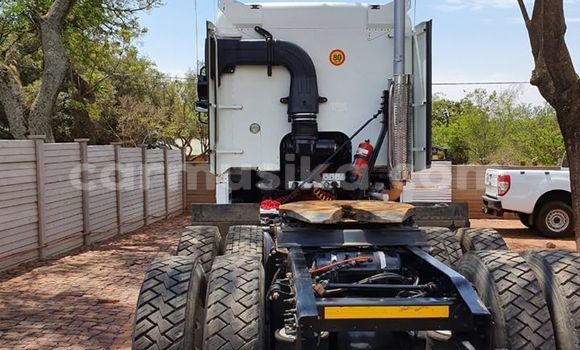 Buy Used DAF CF White Truck in Beitbridge in Matabeleland South Buy Used DAF CF White Truck in Beitbridge in Matabeleland South